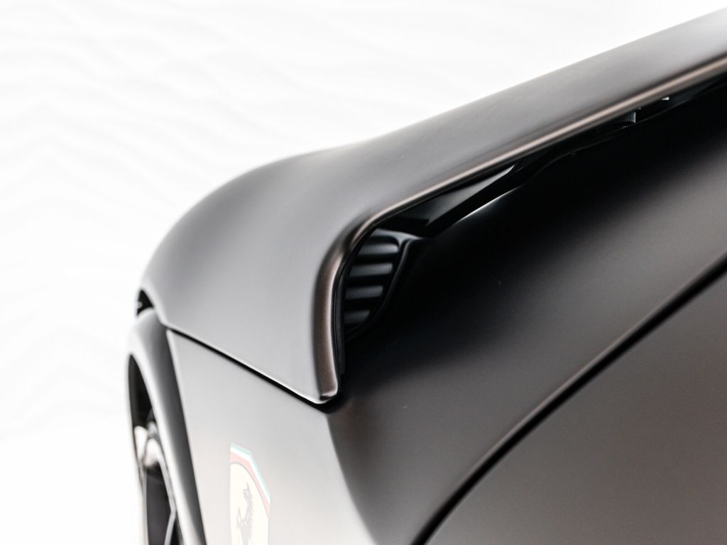 Ferrari Purosangue 2025