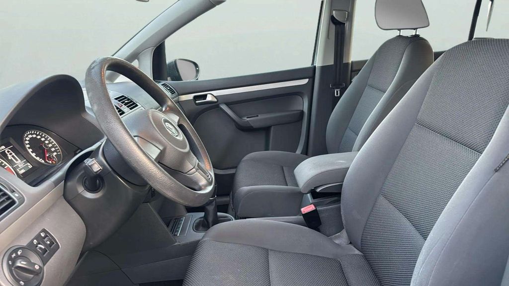 Volkswagen Touran 2015