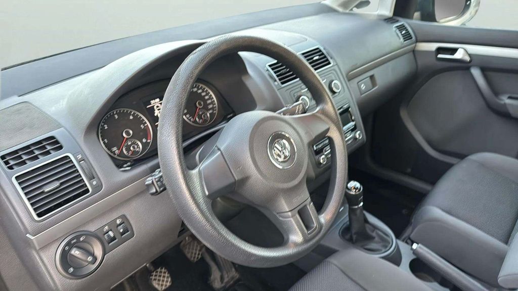 Volkswagen Touran 2015