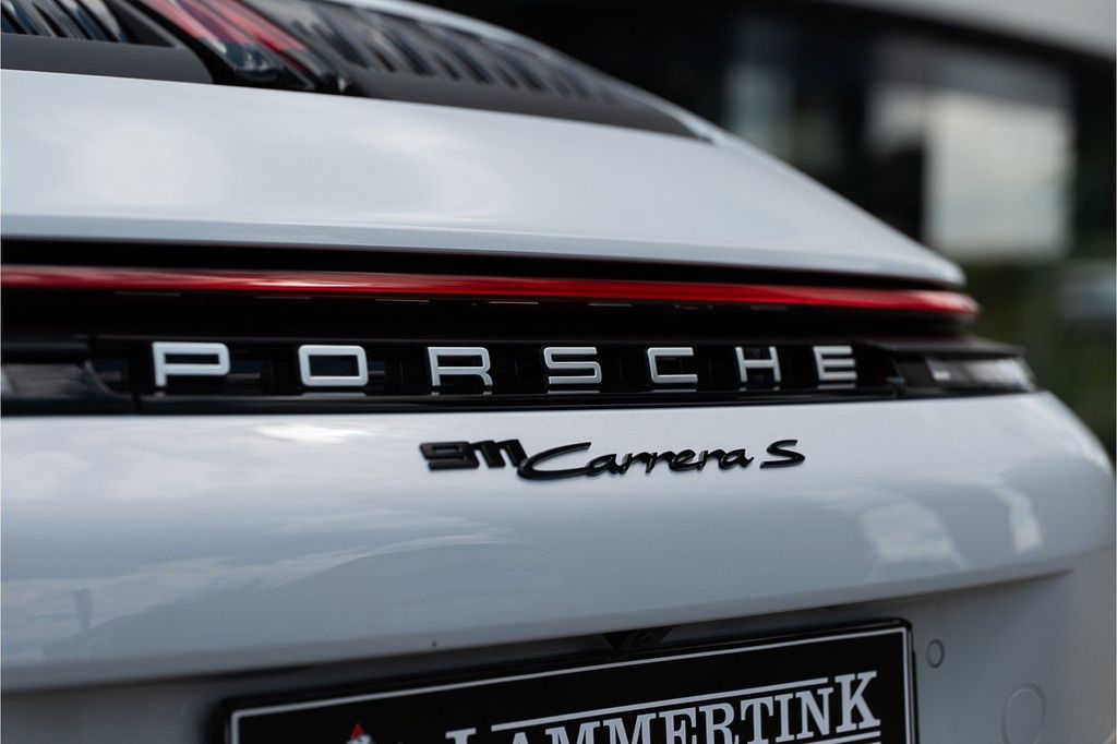 Porsche 992 2025