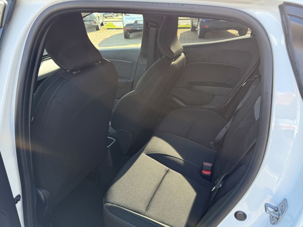 Mitsubishi Colt 2025