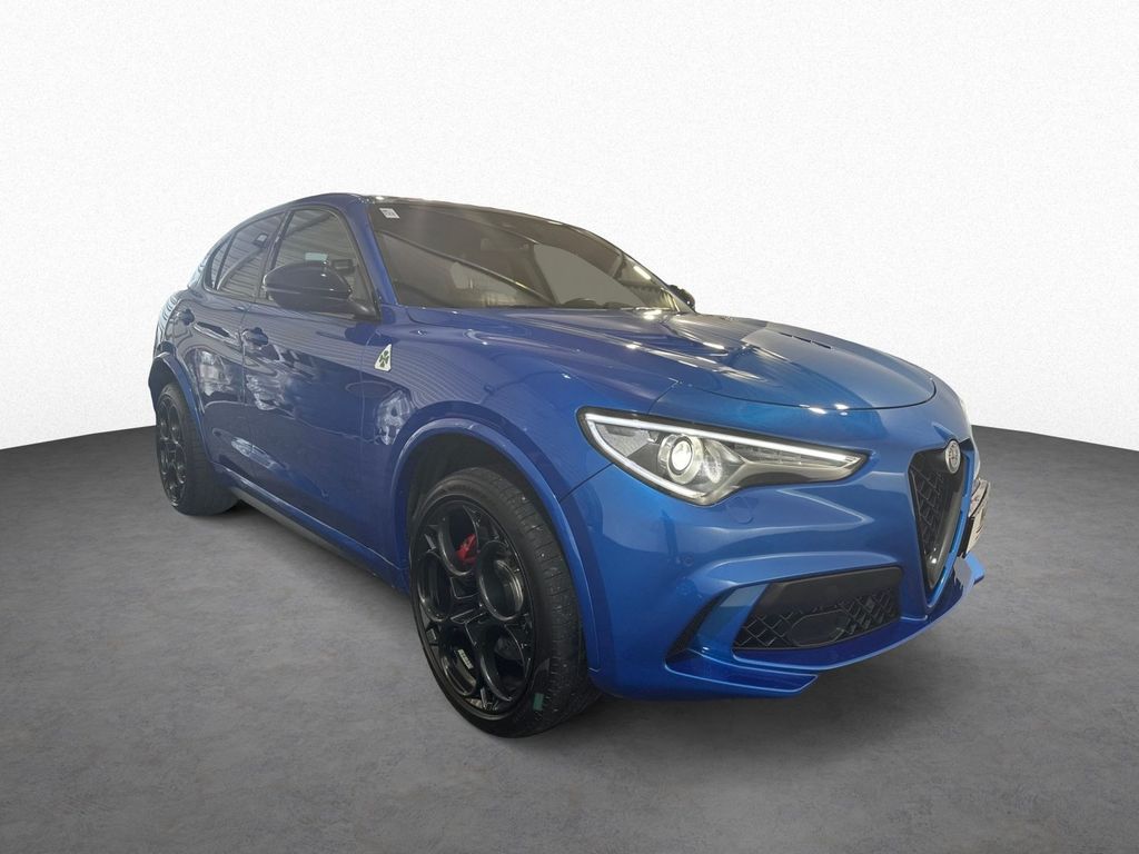 Alfa Romeo Stelvio 2023