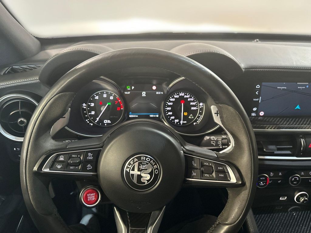Alfa Romeo Stelvio 2023