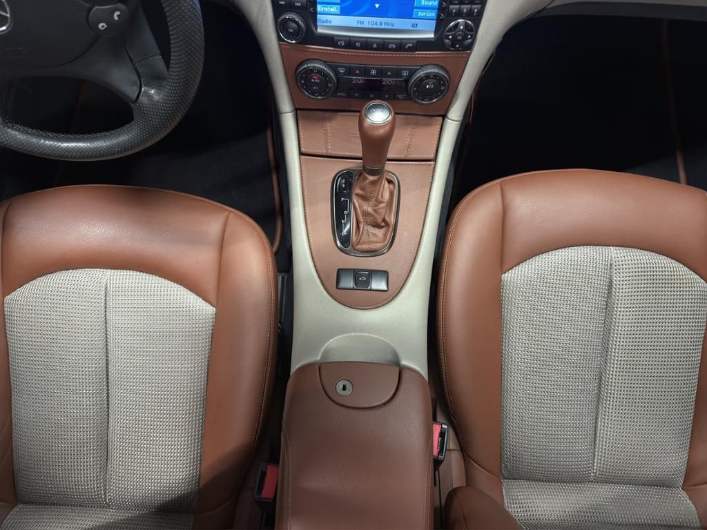 Mercedes-Benz CLK 500 2005