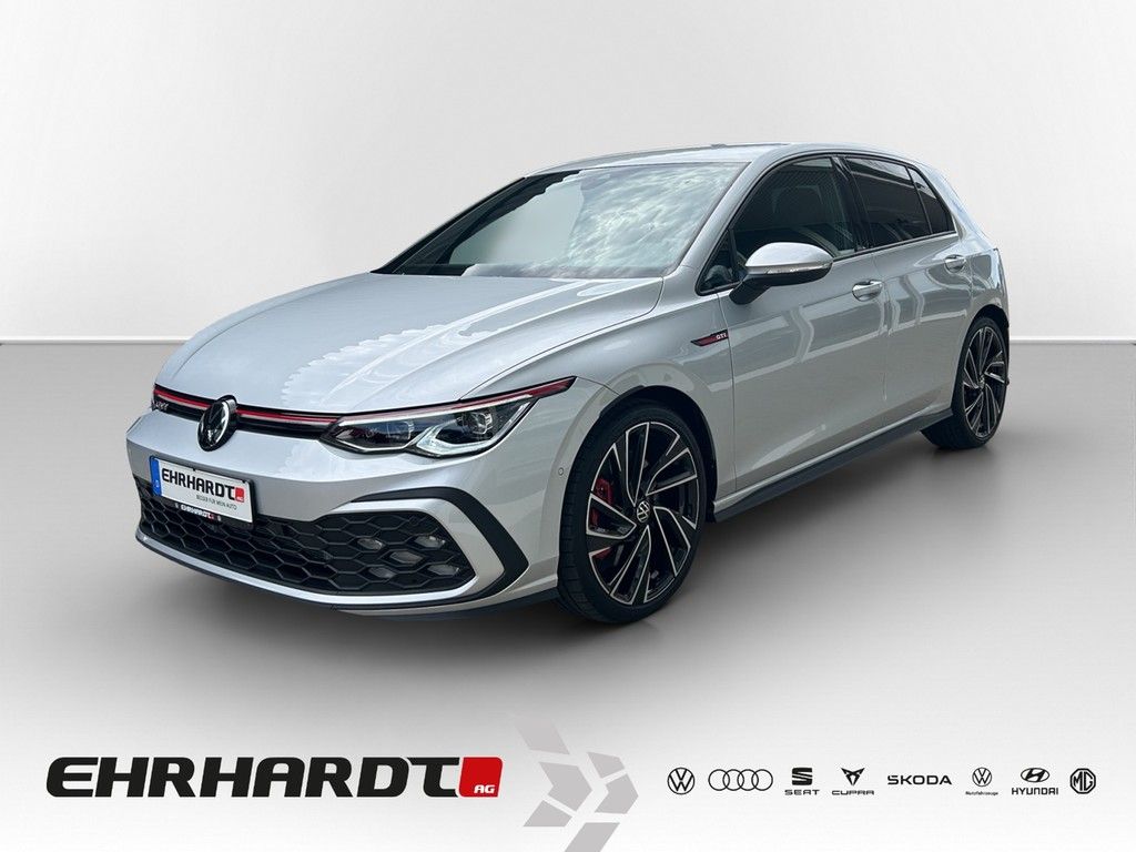 Volkswagen Golf 2024