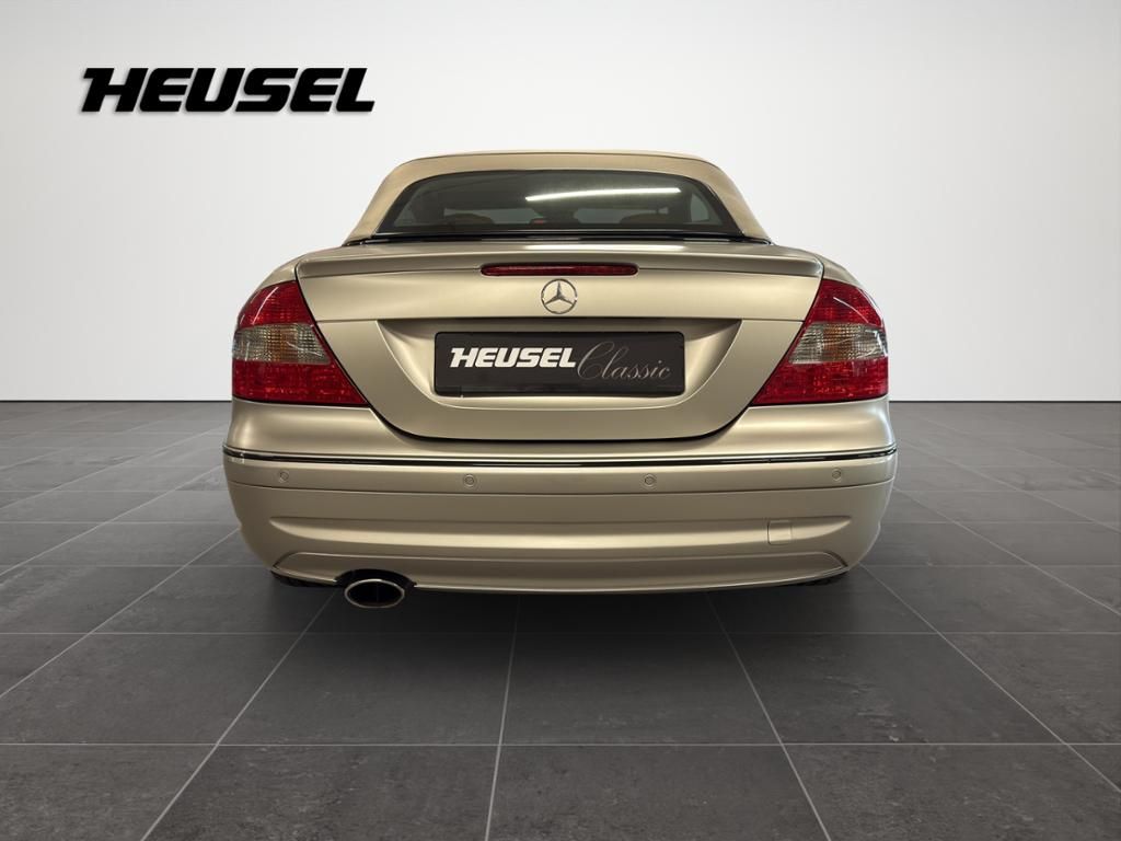 Mercedes-Benz CLK 500 2005