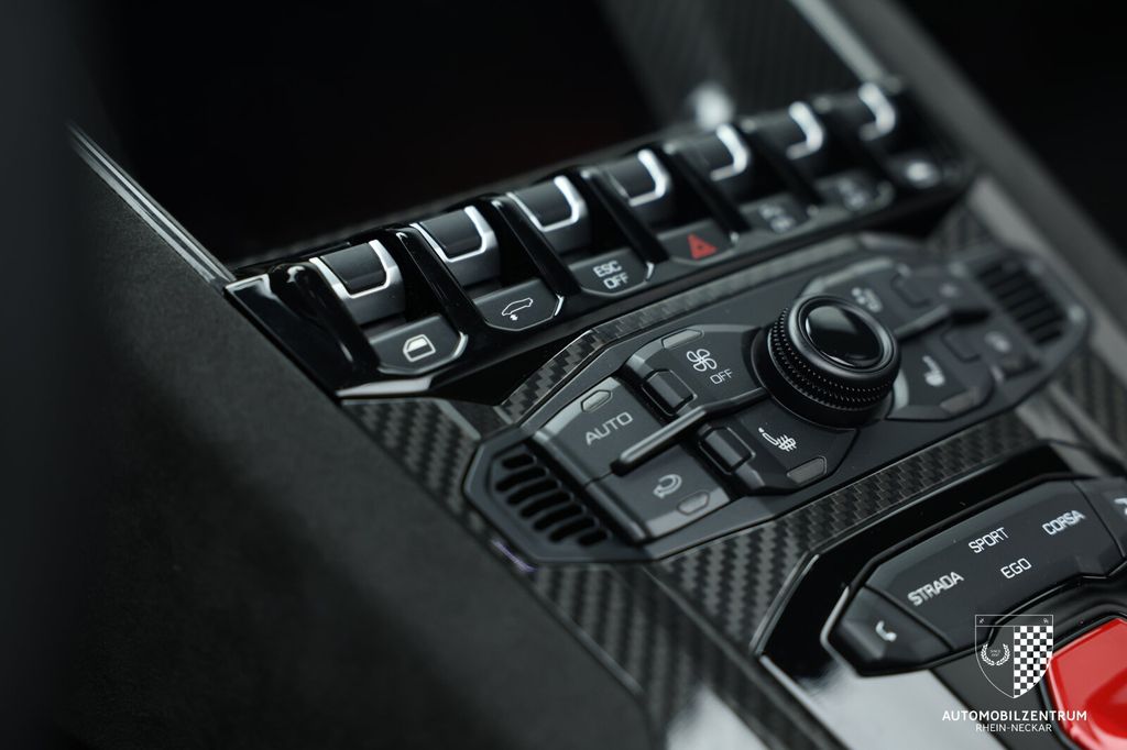 Lamborghini Aventador 2022