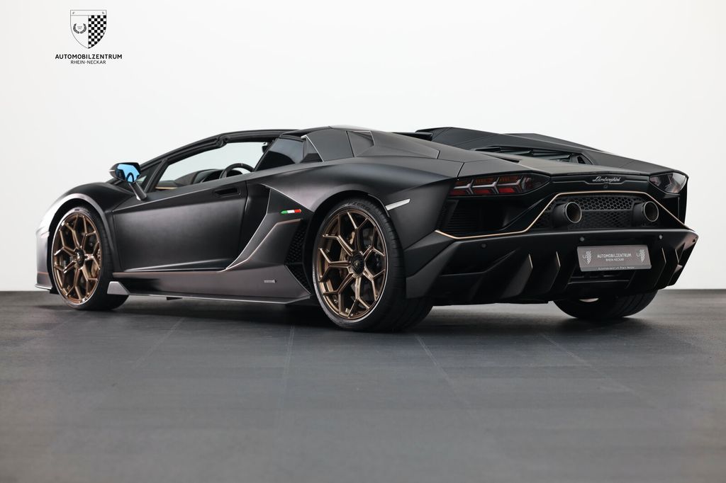 Lamborghini Aventador 2022