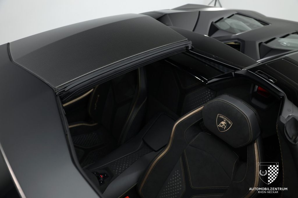 Lamborghini Aventador 2022
