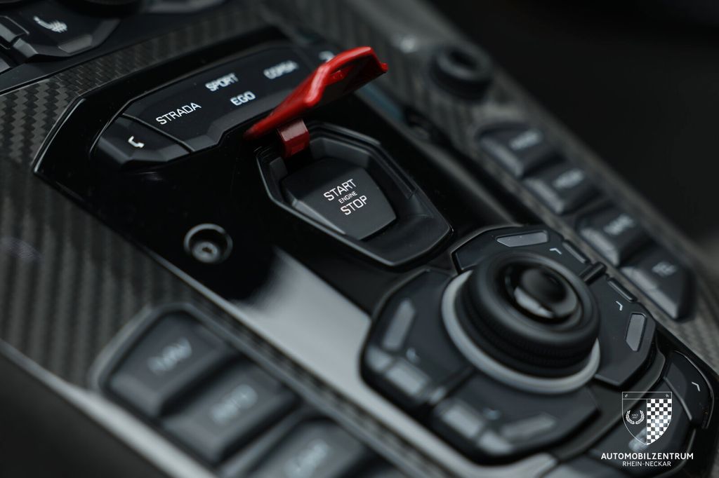 Lamborghini Aventador 2022