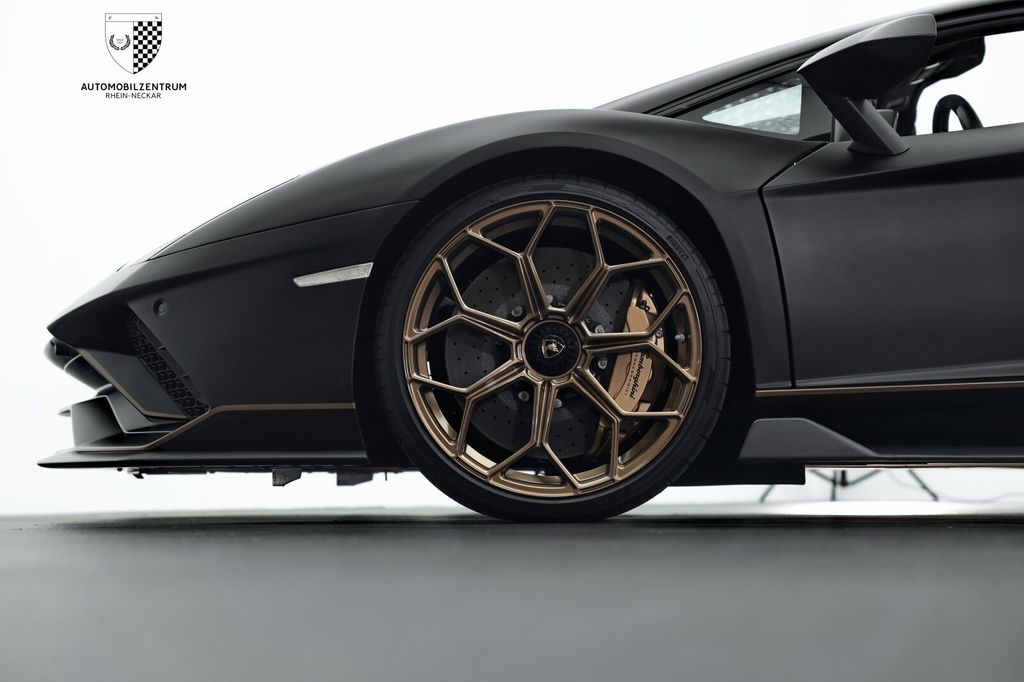 Lamborghini Aventador 2022