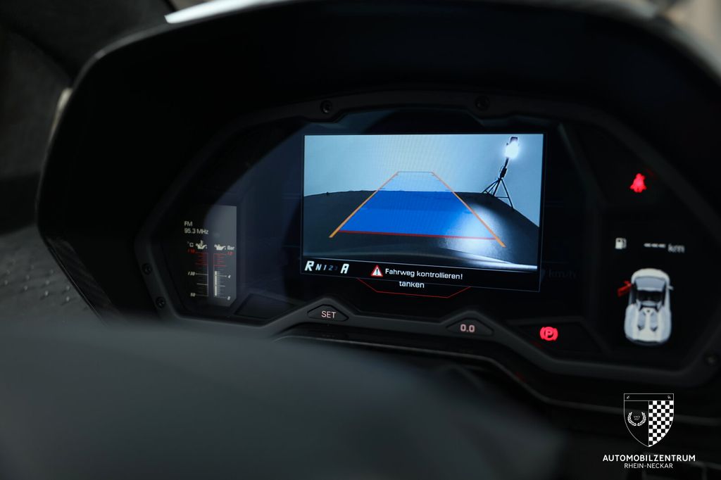 Lamborghini Aventador 2022