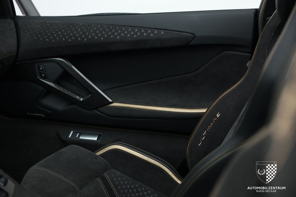 Lamborghini Aventador 2022