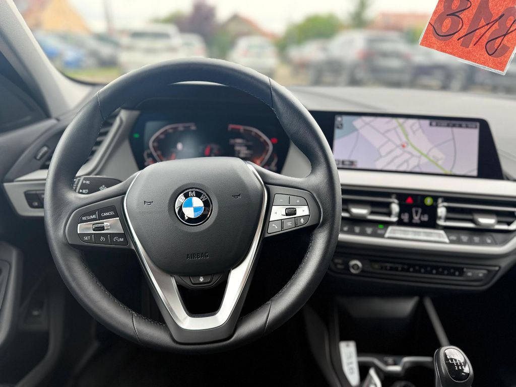 BMW 116 2024