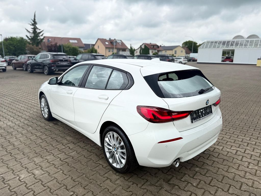 BMW 116 2024