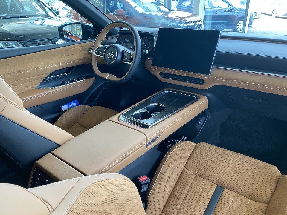Mazda 6e 2025