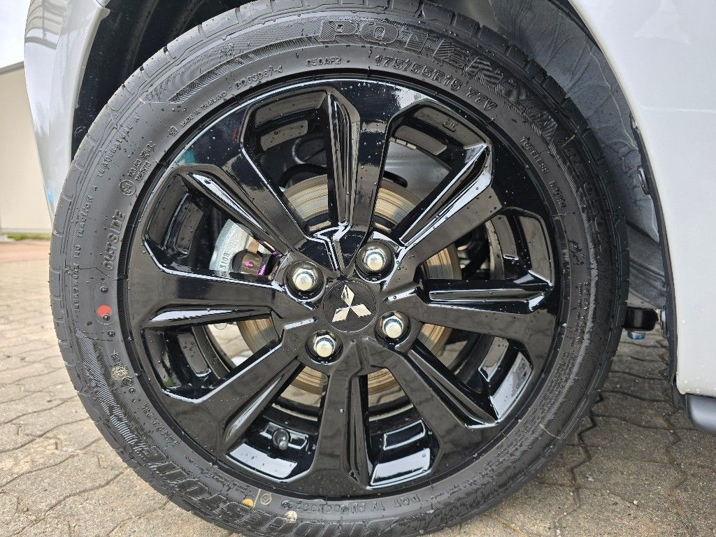 Mitsubishi Space Star 2025