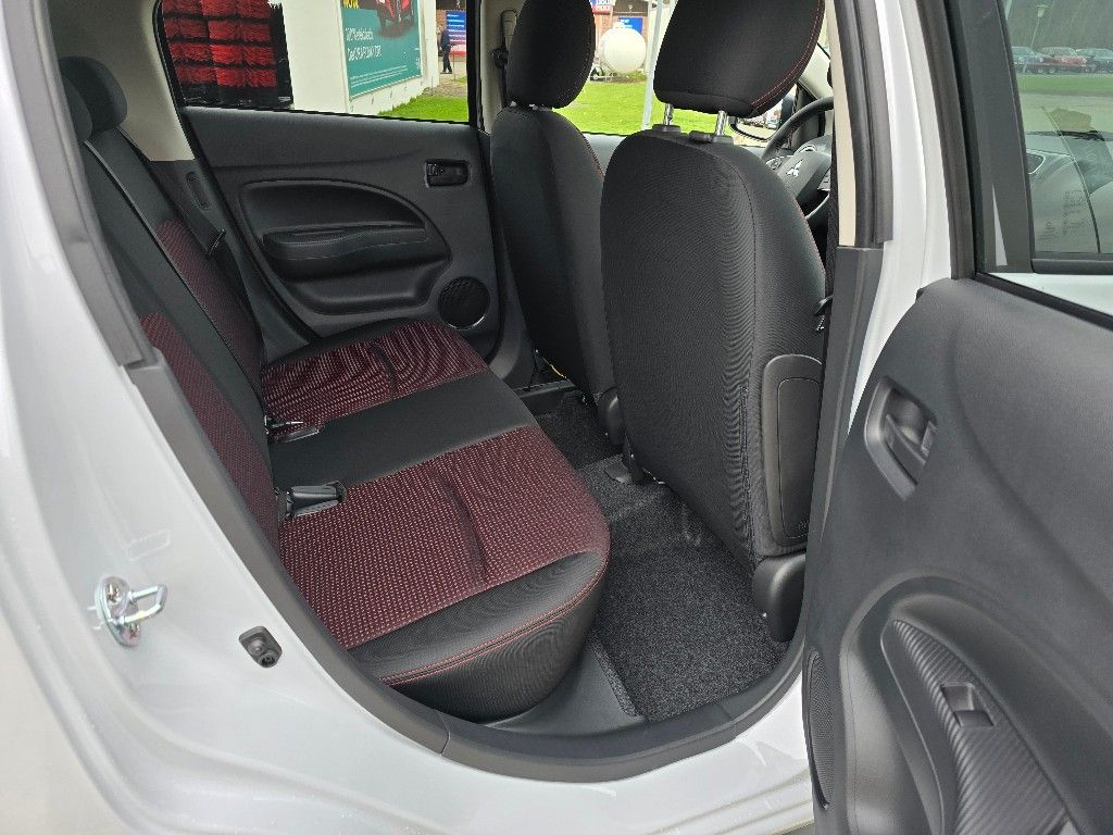 Mitsubishi Space Star 2025