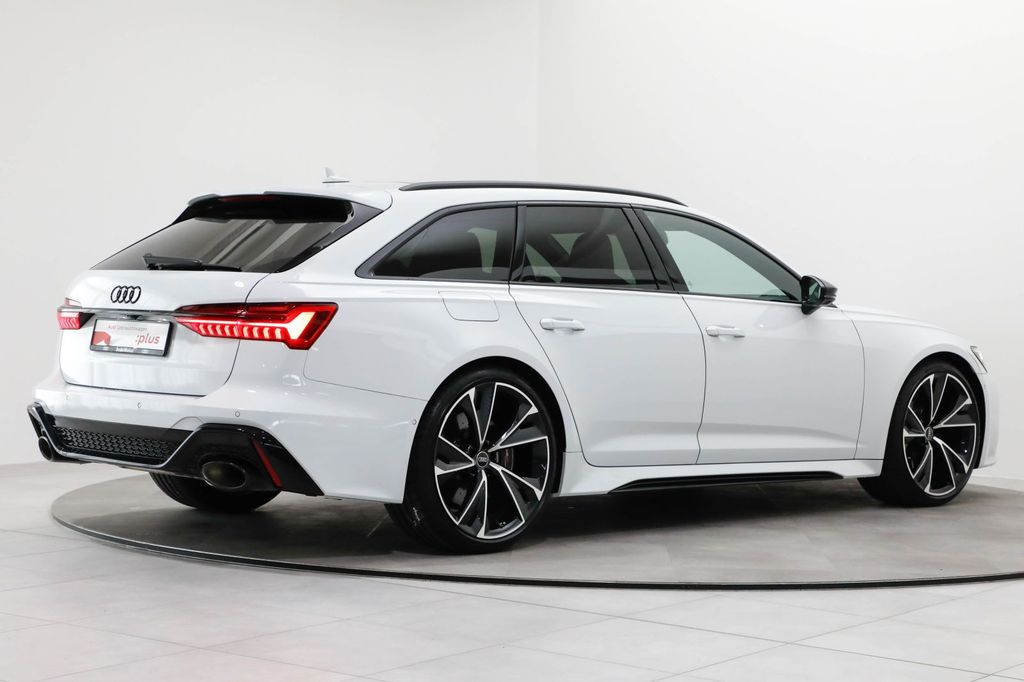 Audi RS6 2024