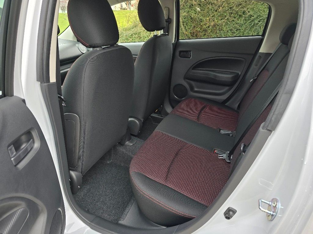 Mitsubishi Space Star 2025