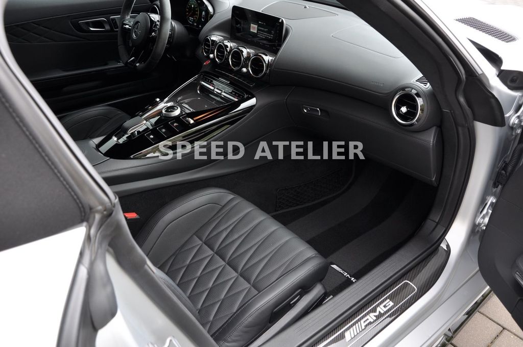 Mercedes-Benz AMG GT R 2021