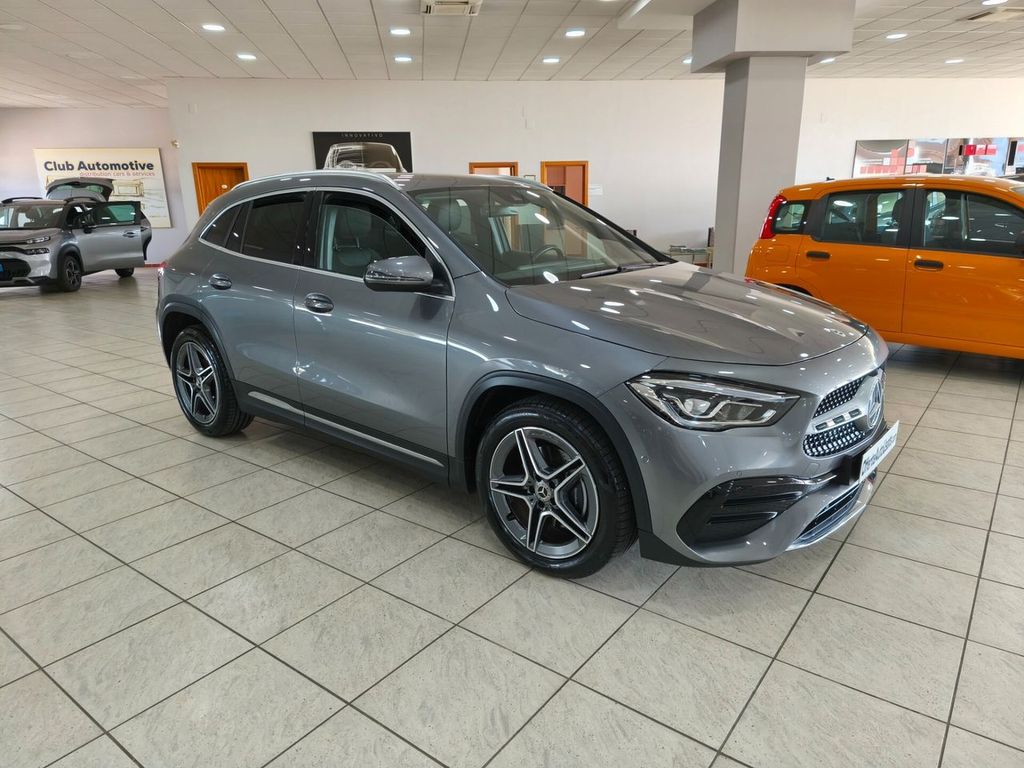 Mercedes-Benz GLA 200 2021