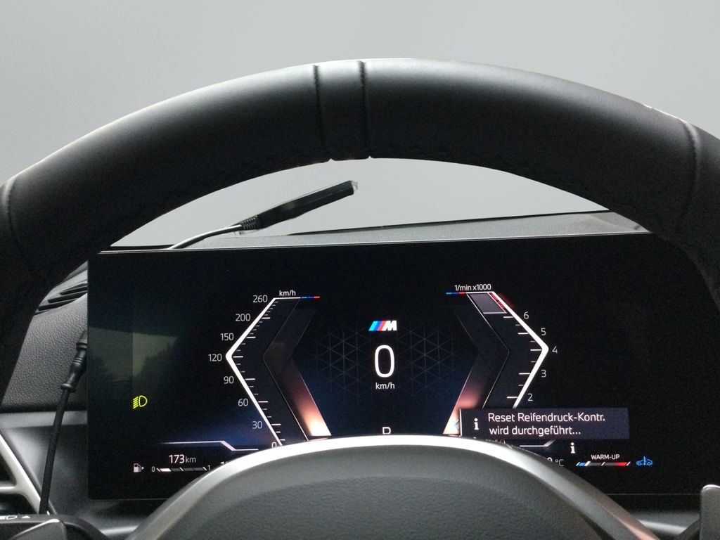 BMW 218 2025