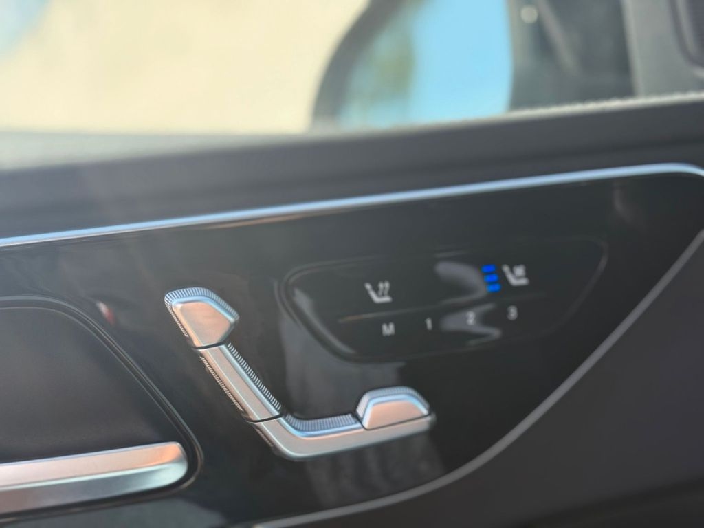 Mercedes-Benz C 300 2023