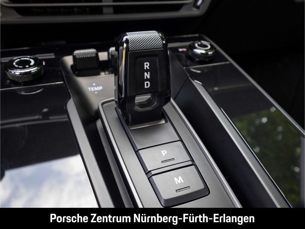Porsche 992 2024