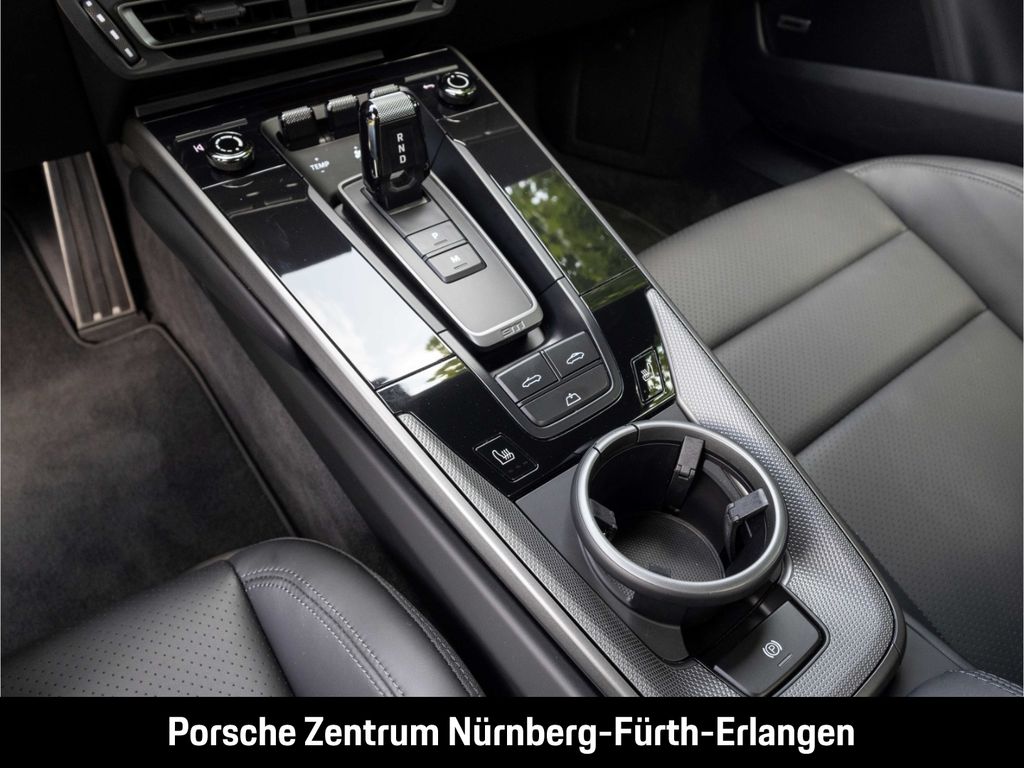 Porsche 992 2024
