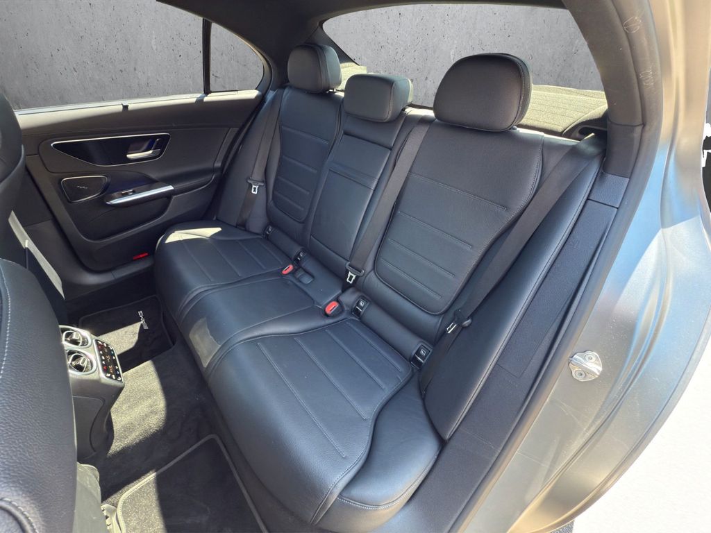 Mercedes-Benz C 300 2023