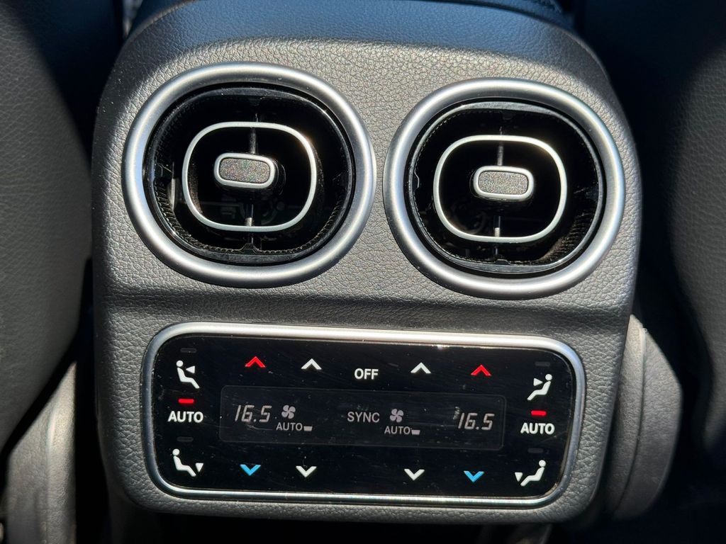 Mercedes-Benz C 300 2023