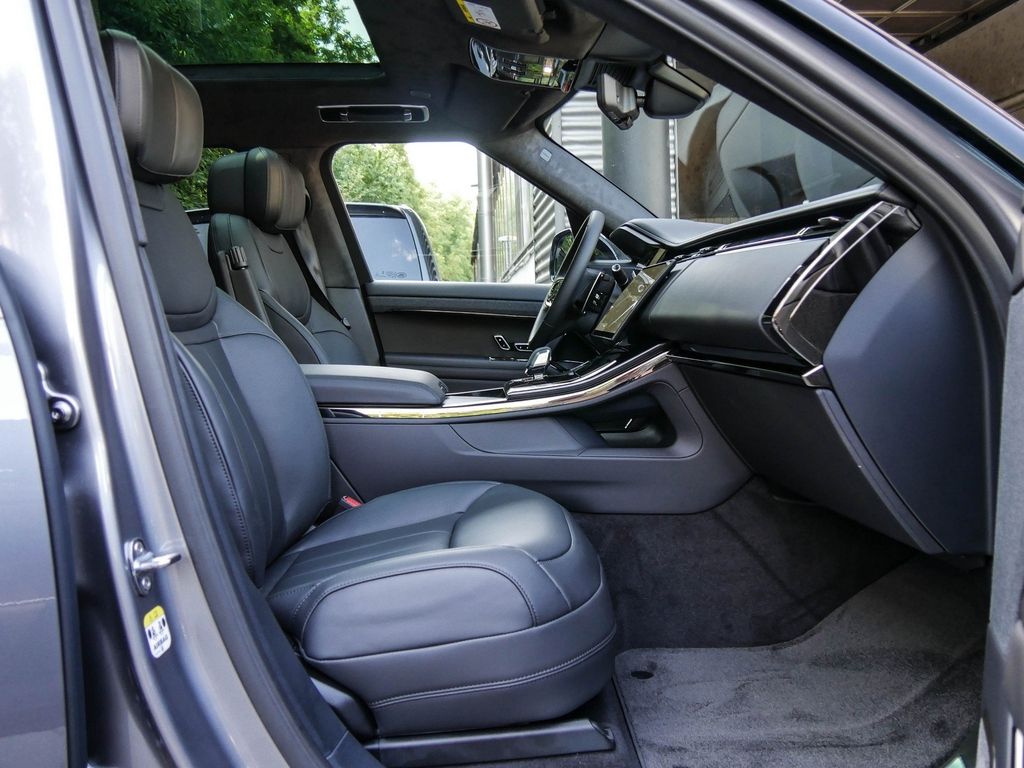 Land Rover Range Rover Sport 2025