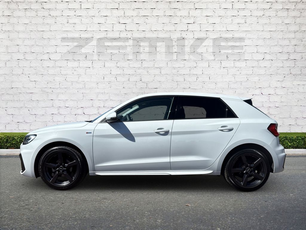 Audi A1 2024