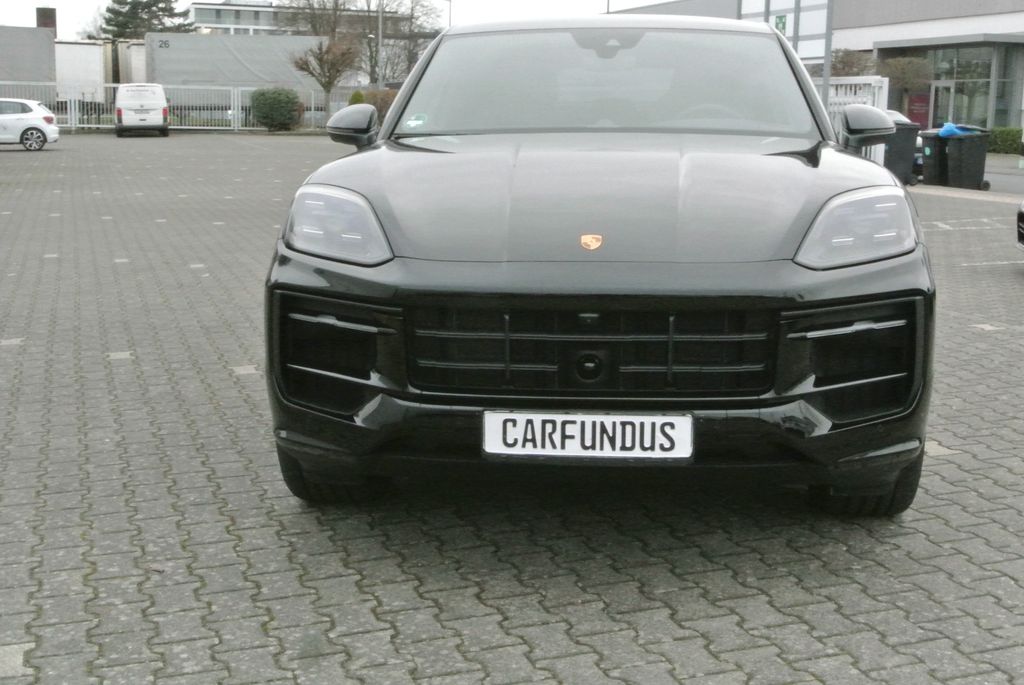 Porsche Cayenne 2025