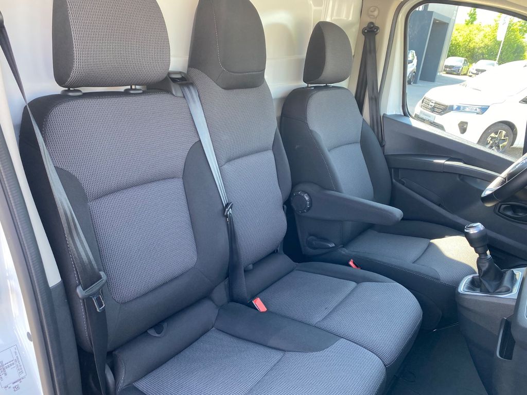 Nissan Primastar 2024