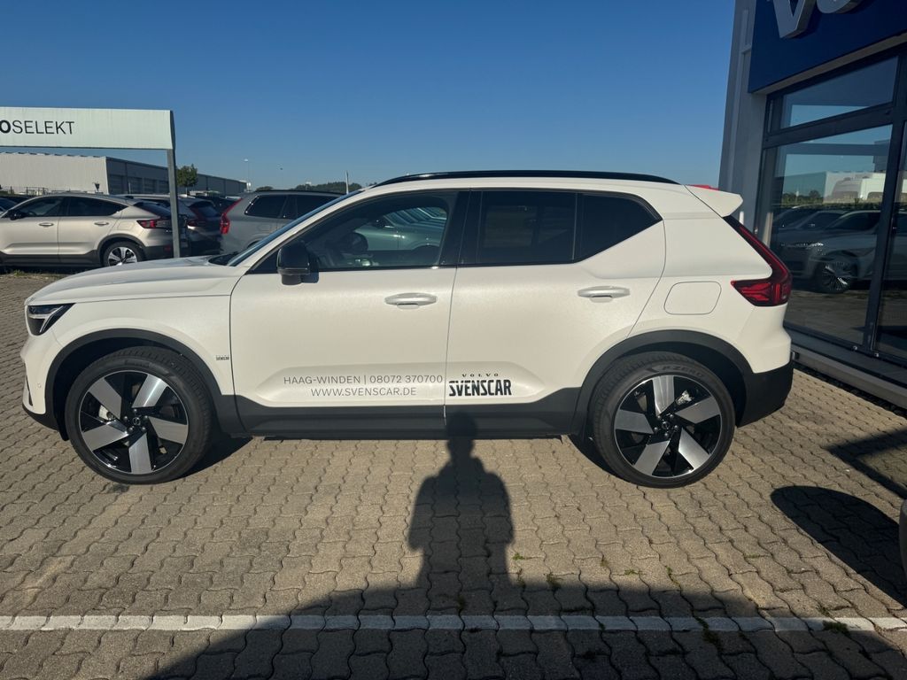 Volvo EX40 2025