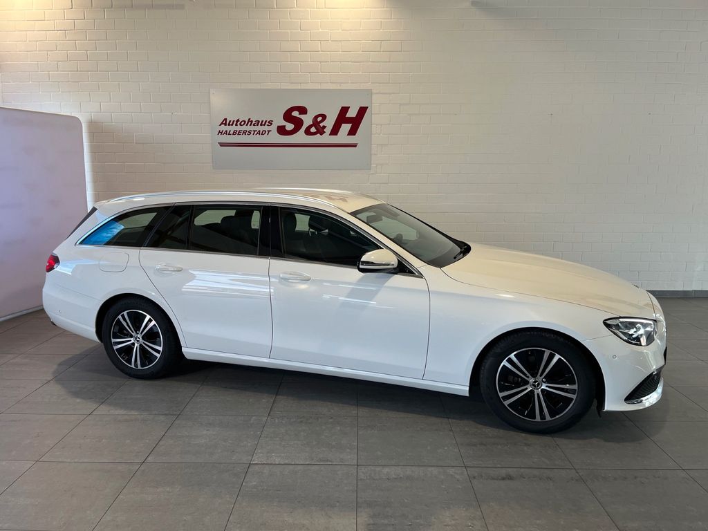 Mercedes-Benz E 220 2022
