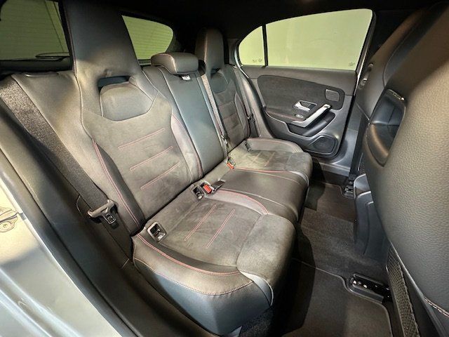 Mercedes-Benz A 250 2021