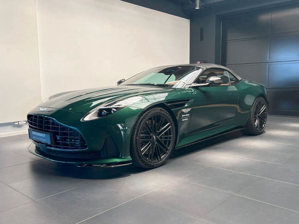 Aston Martin DB12 2024