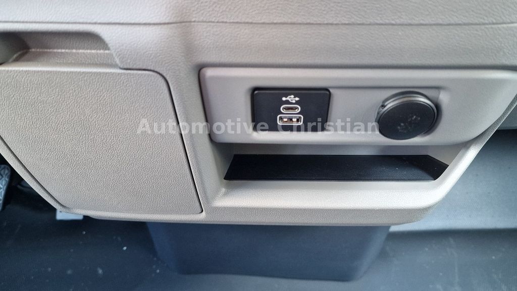 Ford Transit Custom 2025