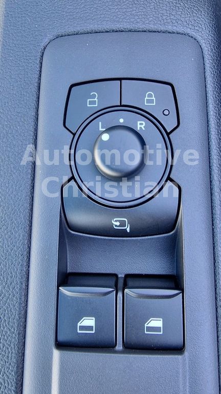 Ford Transit Custom 2025