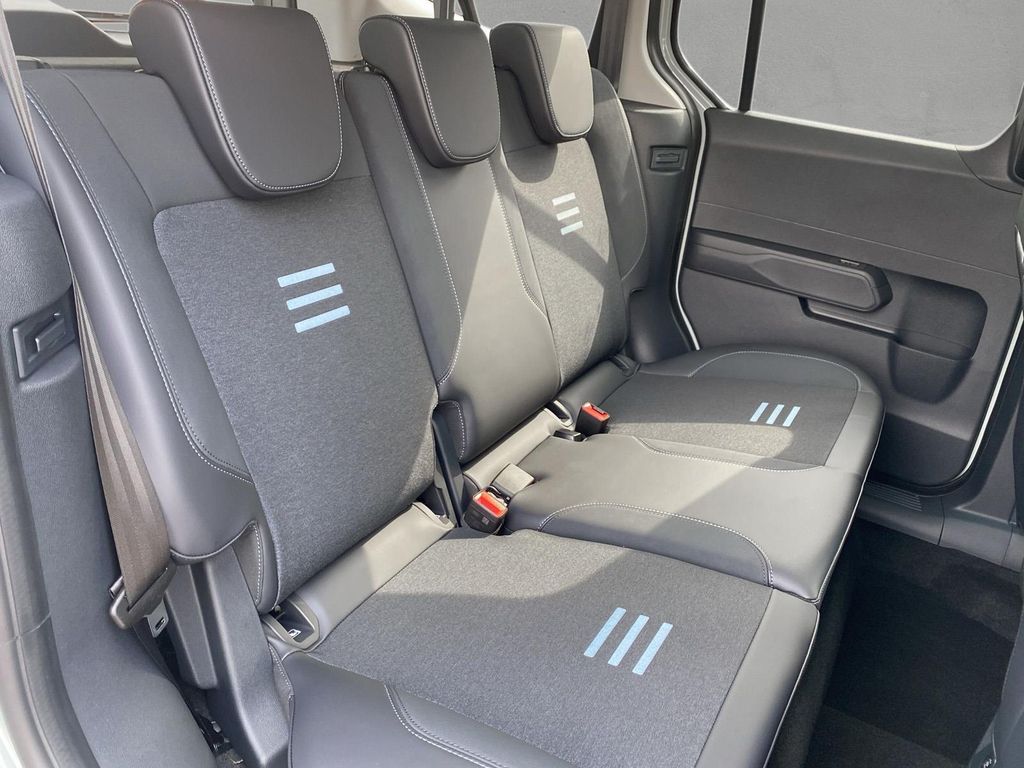 Ford Tourneo Courier 2025