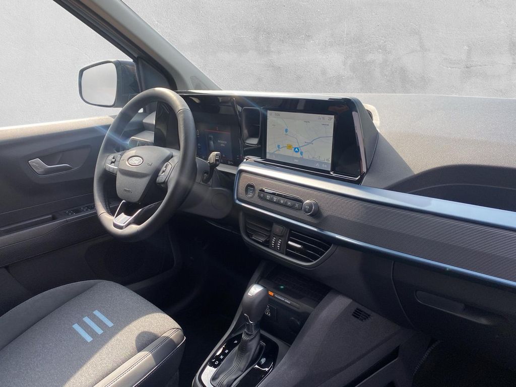 Ford Tourneo Courier 2025