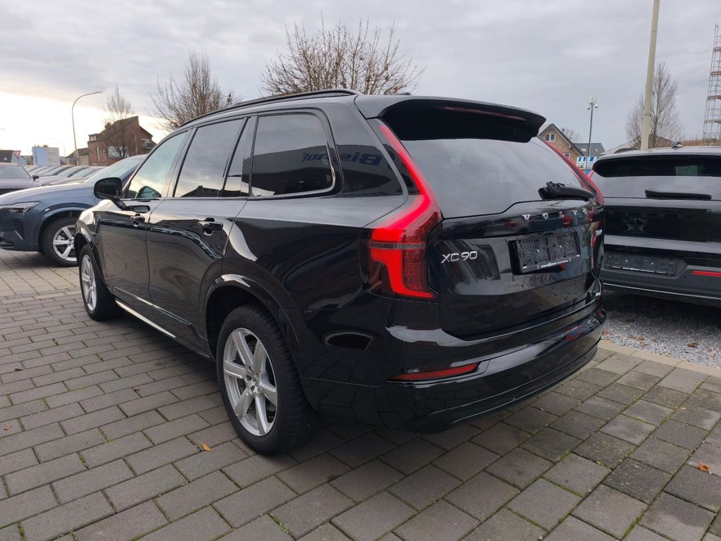 Volvo XC90 2025