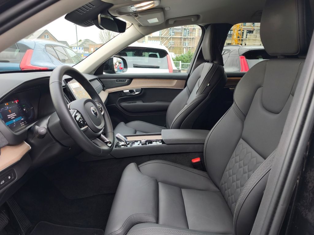 Volvo XC90 2025