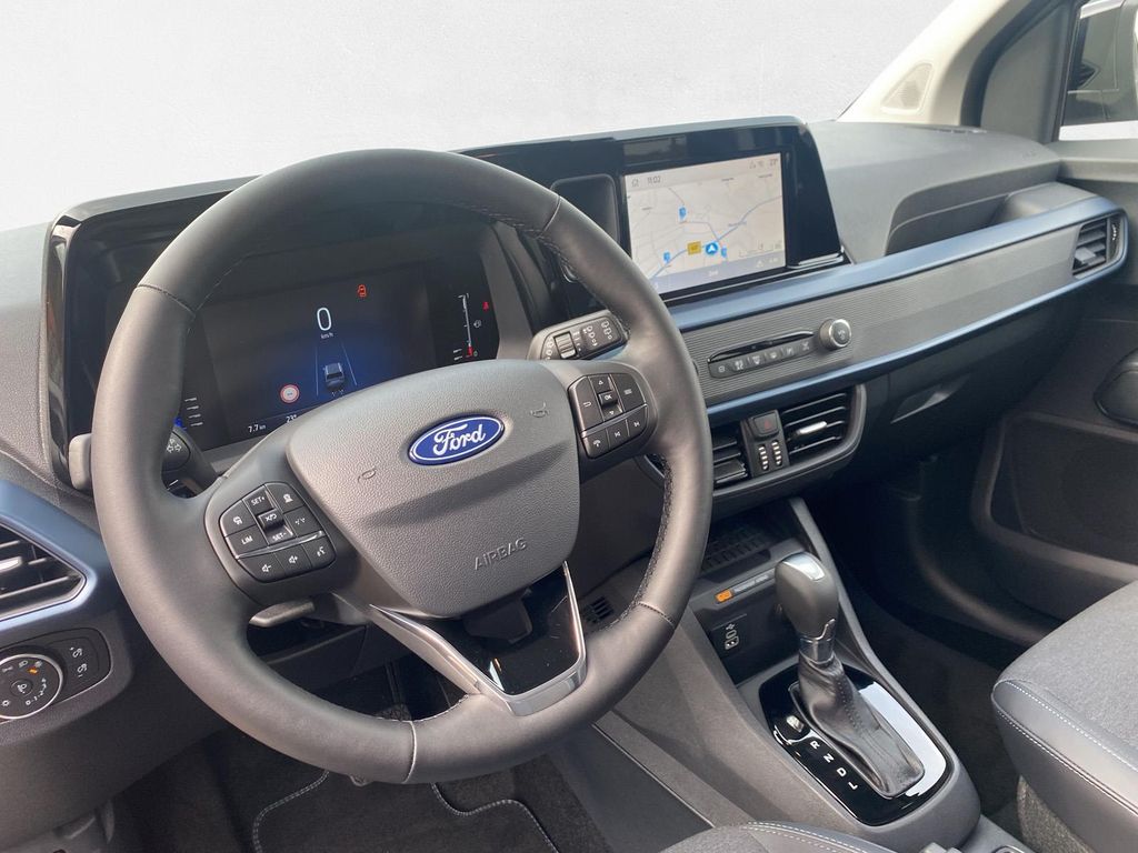 Ford Tourneo Courier 2025