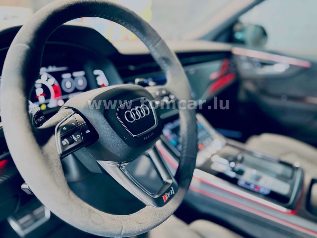 Audi RSQ8 2024