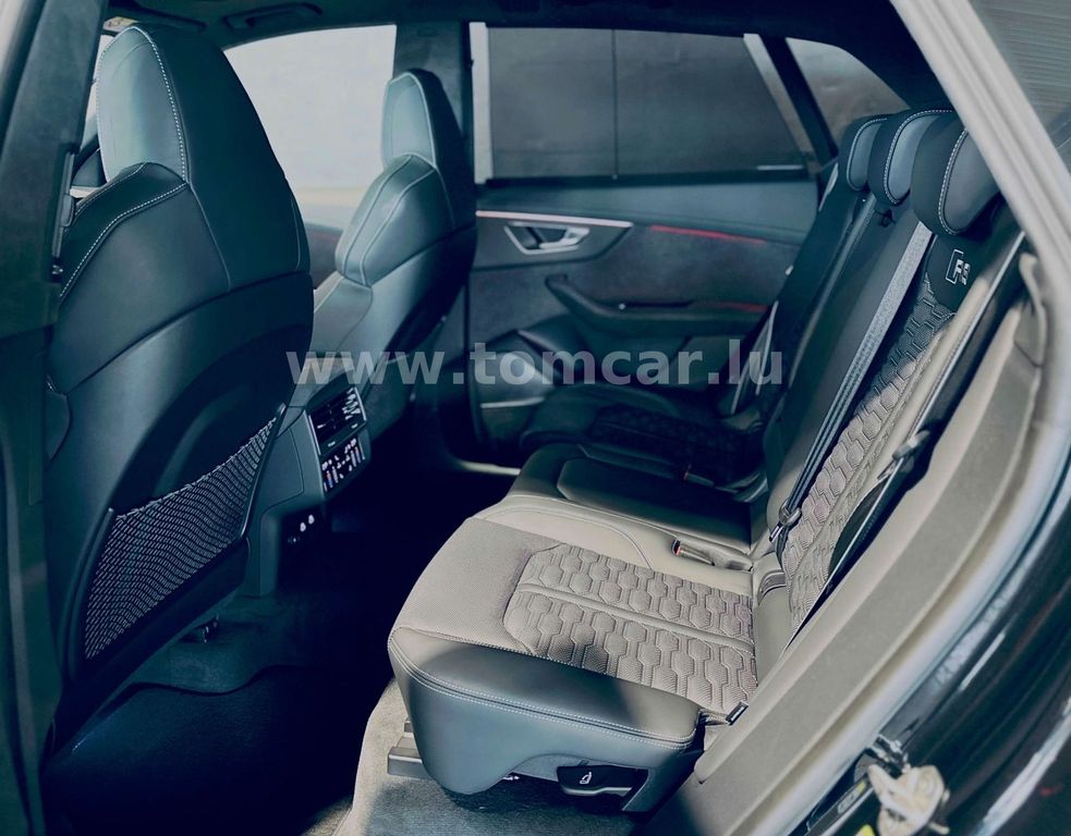 Audi RSQ8 2024