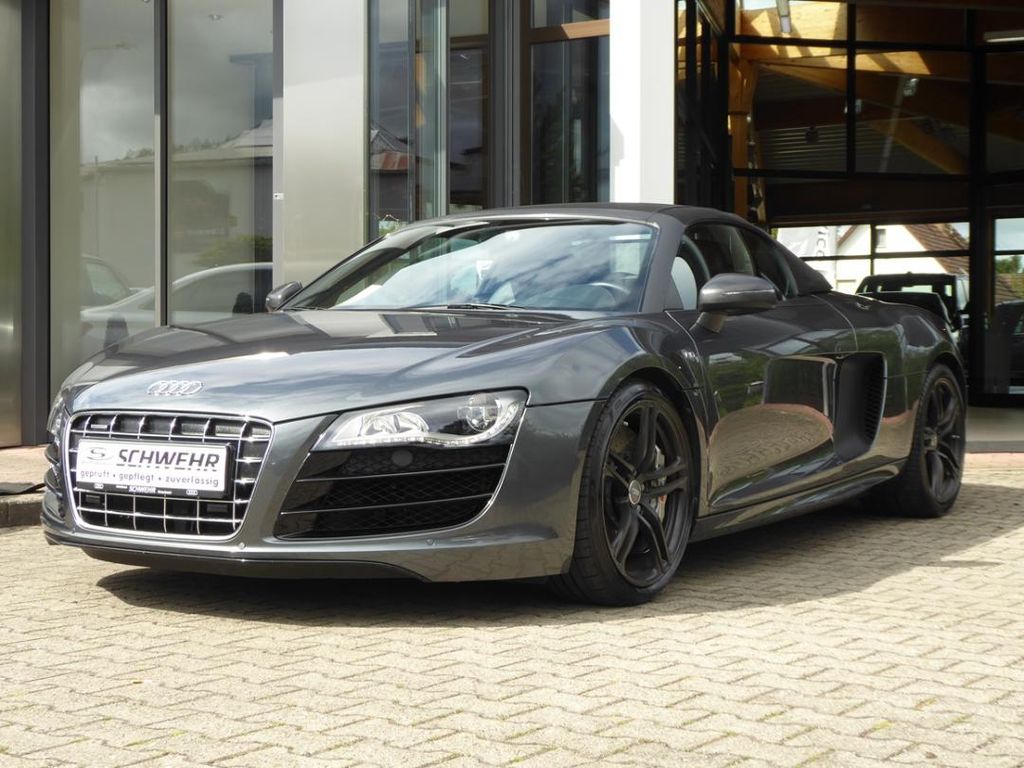 Audi R8 2011